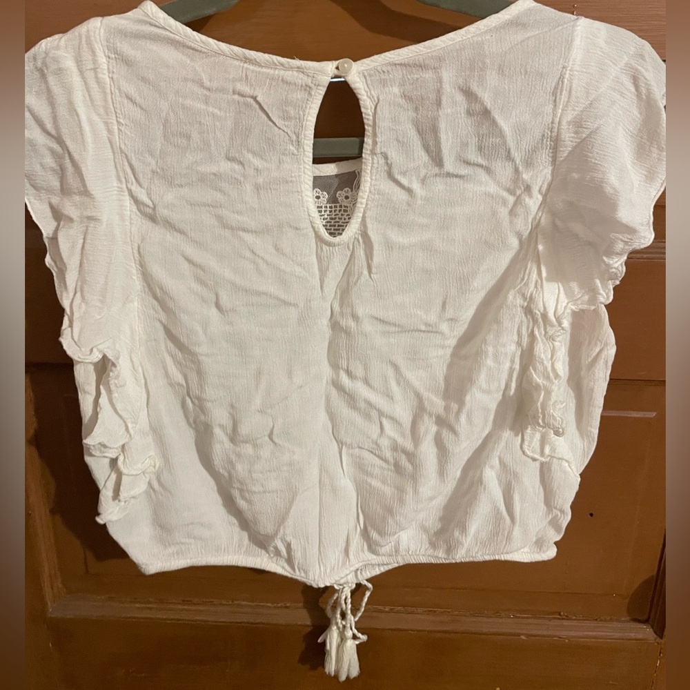Hollister Flutter Sleeve Lace Striped Mesh/Lace Neck Detail Rope Tie Hem Crop - Picture 5 of 12